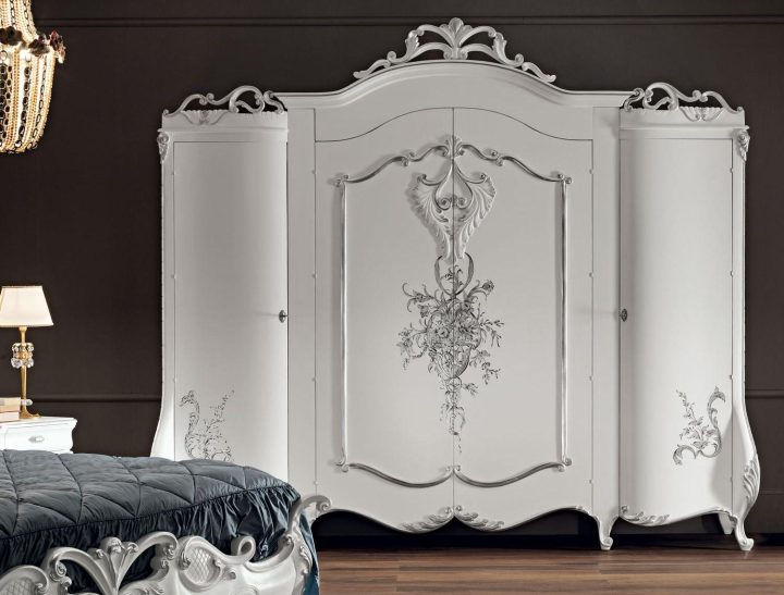 11209 Wardrobe, Modenese Gastone