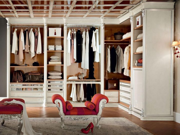 13909 Walk In Closet, Modenese Gastone