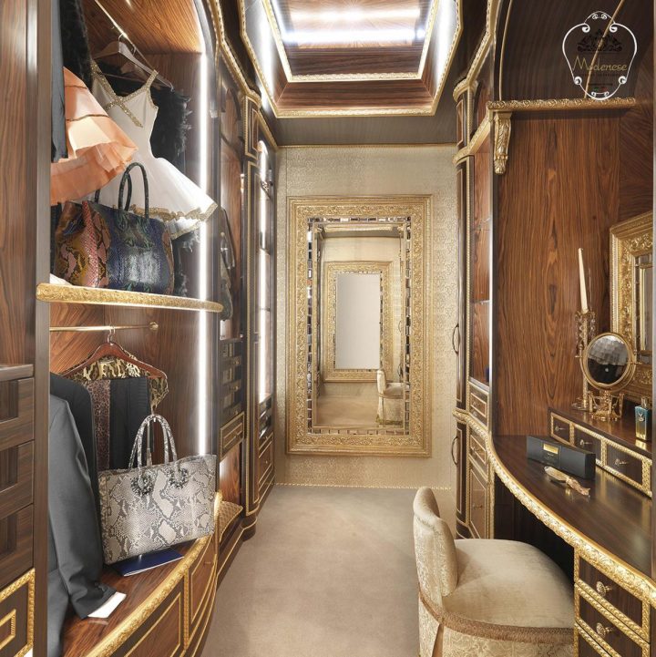 14910 Walk In Closet, Modenese Gastone