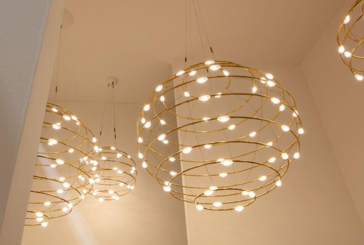 28 Petits Bijoux Pendant Lamp, Catellani & Smith