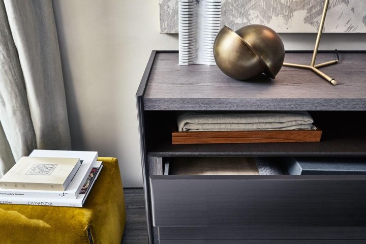 5050 Bedside Table, Molteni