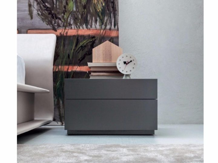 606 Bedside Table, Molteni