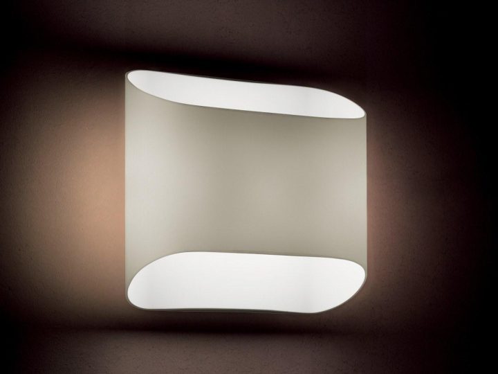 Abbey P Wall Lamp, Leucos