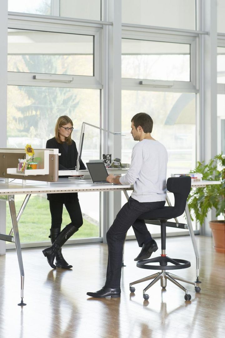 Ad Hoc Solitaires Office Desk, Vitra