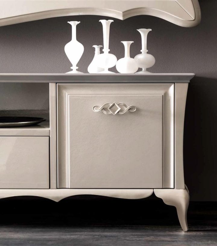 Alice Sideboard, Corte Zari