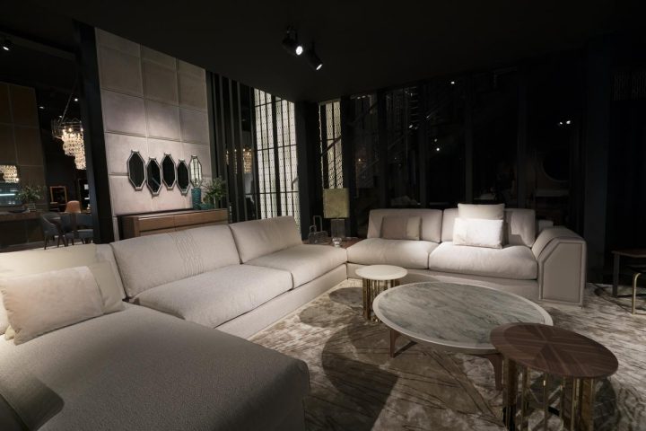 Ambassador Sofa, Bruno Zampa