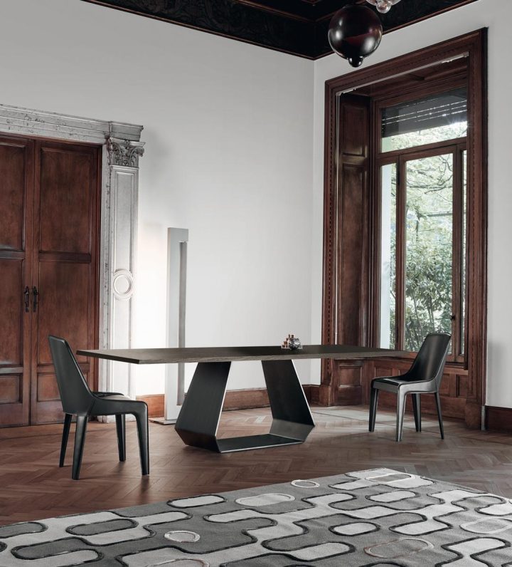 Amond Table, Bonaldo