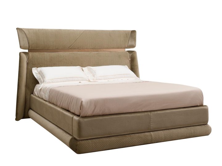 Annabel Bed, Volpi