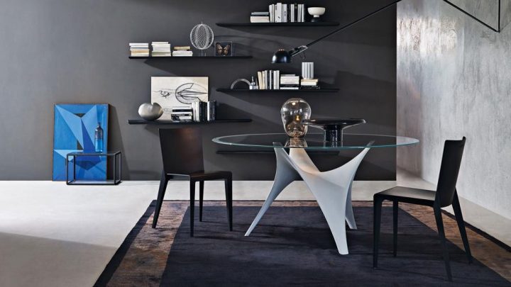 Arc Table, Molteni