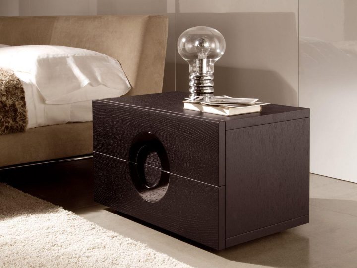 Archipenko Bedside Table, Minotti