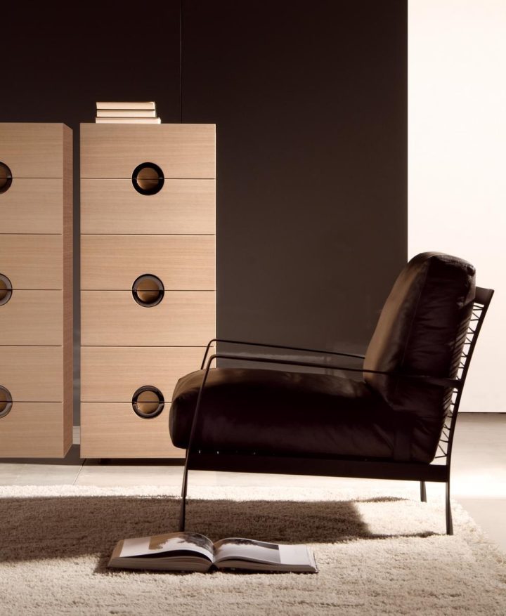 Archipenko Bedside Table, Minotti