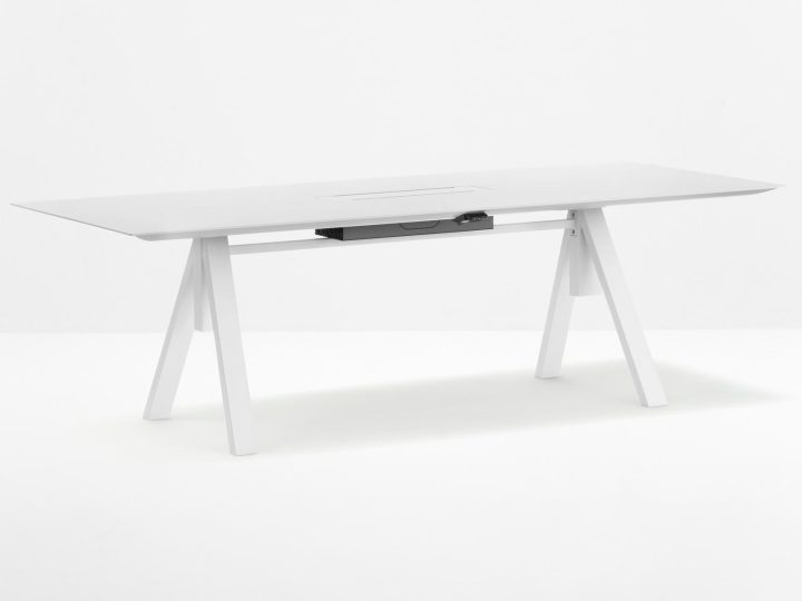 Arki Table Adjustable Office Desk, Pedrali