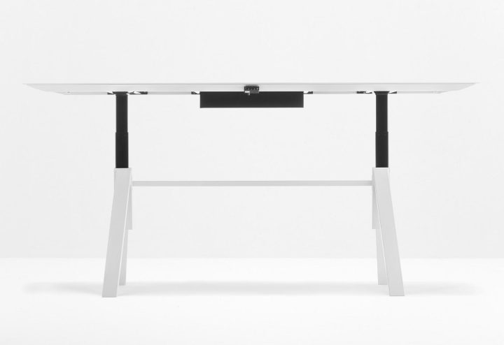 Arki Table Adjustable Office Desk, Pedrali