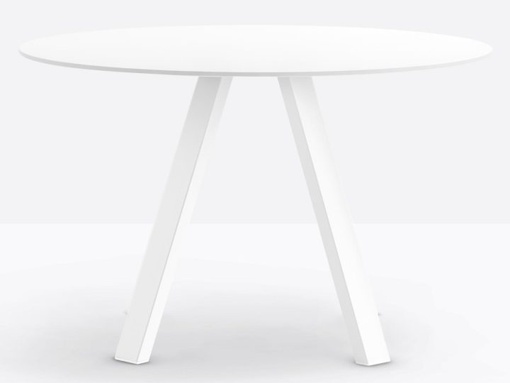 Arki Table Ark5 Garden Table, Pedrali