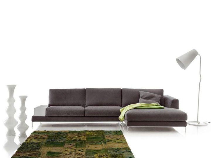 Artis Sofa, Ditre Italia