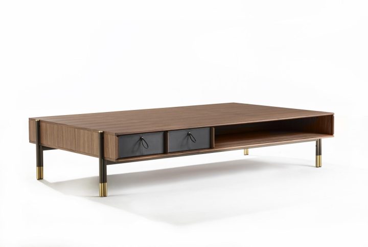 Bayus Coffee Table, Porada