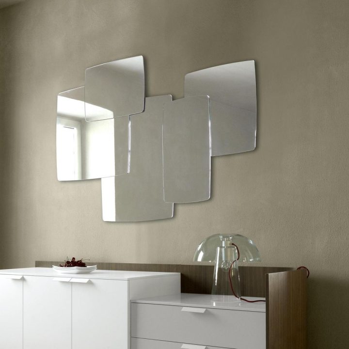 Biscuit Mirror, Ligne Roset