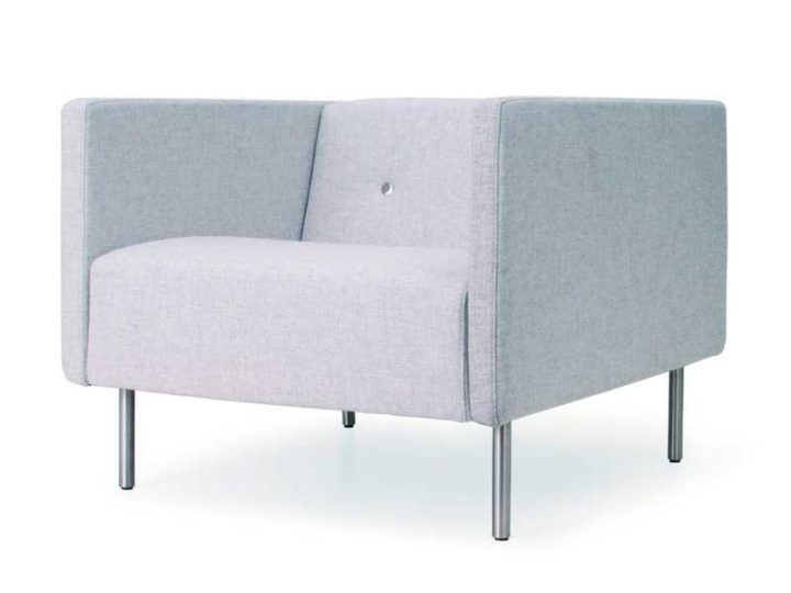 Bottoni Slim Sofa, Moooi