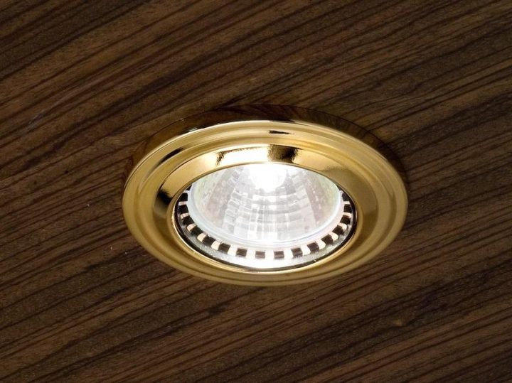 Brass & Spots Ve 865 Spotlight, Masiero