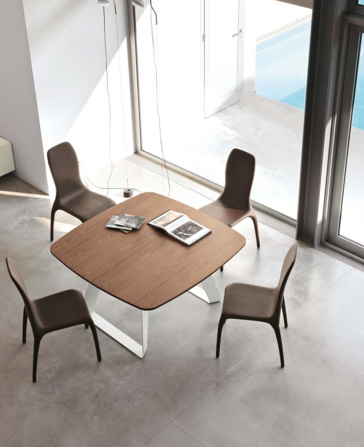 Brenta Table, Tonin Casa