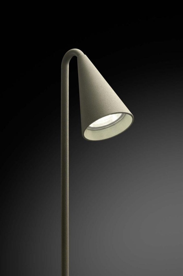 Brisa Outdoor Floor Lamp, Vibia