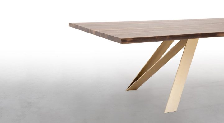 Celtis Table, Tonin Casa