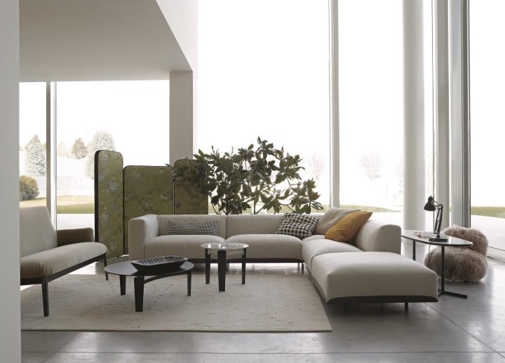 Claudine M Sofa, Arflex