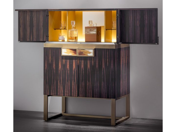 Cosmopolitan 6027ebo/ebl Bar Cabinet, Arcahorn