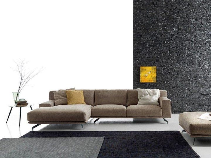 Dalton Sofa, Ditre Italia