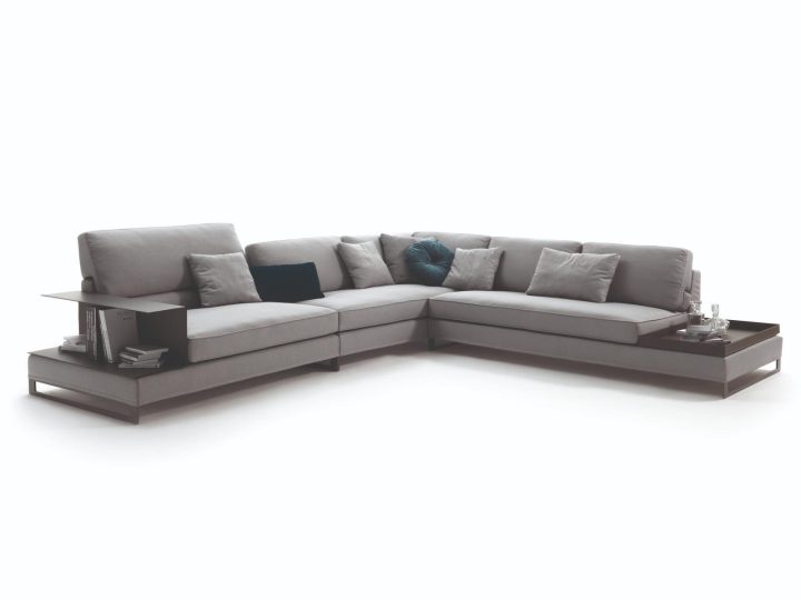 Davis Top Flat Sofa, Frigerio