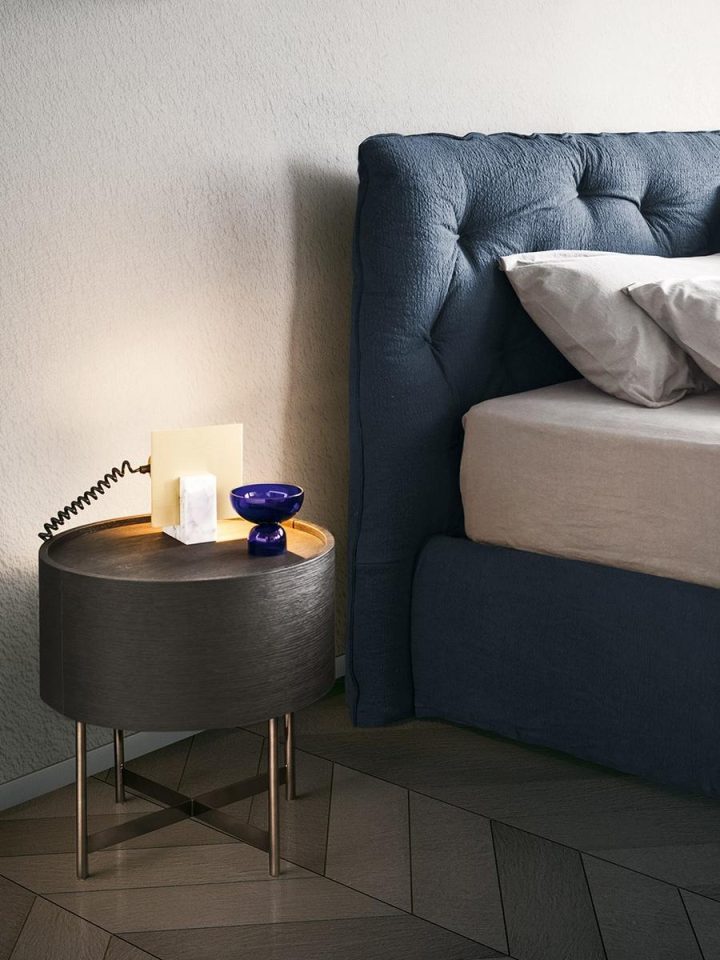 Dedalo Bedside Table, Pianca