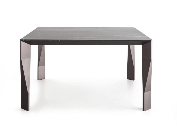 Diamond Table, Molteni