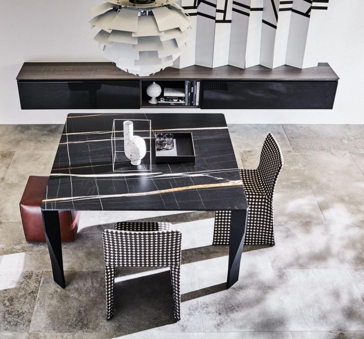 Diamond Table, Molteni