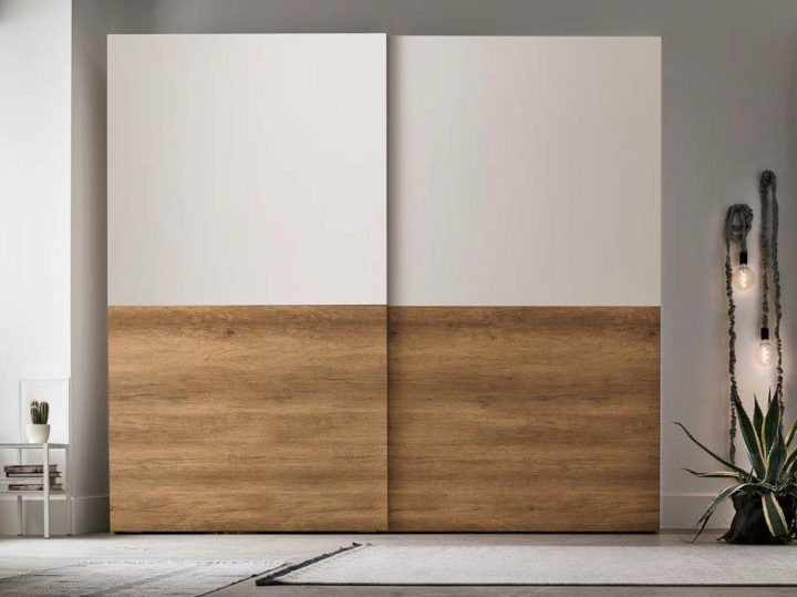 Double Wardrobe, Tomasella