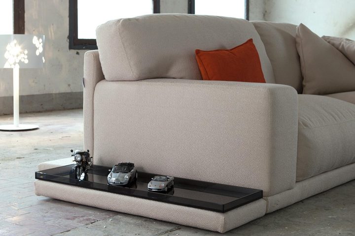 Doyle Sofa, Domingo Salotti