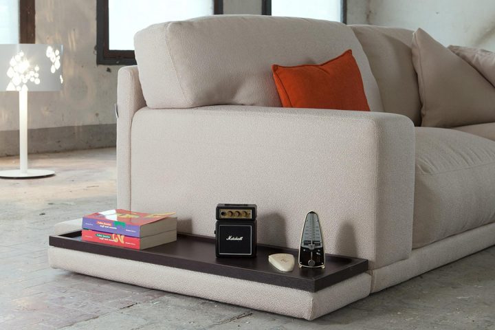 Doyle Sofa, Domingo Salotti