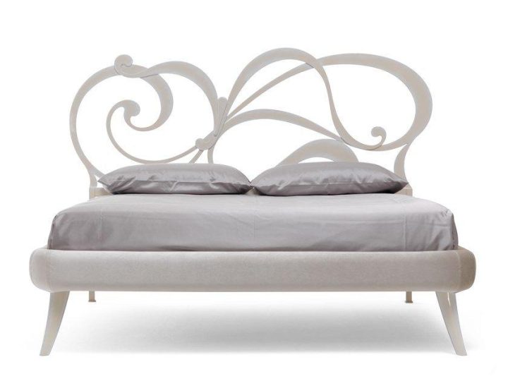 Fred Bed, Corte Zari