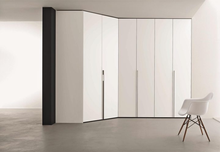 Furnished Spaces Wardrobe, Tomasella