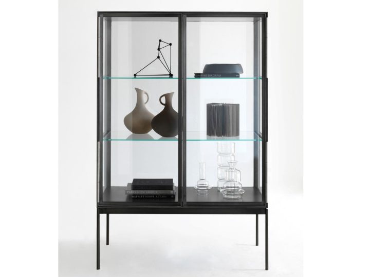 Galerist Display Cabinet, Lema