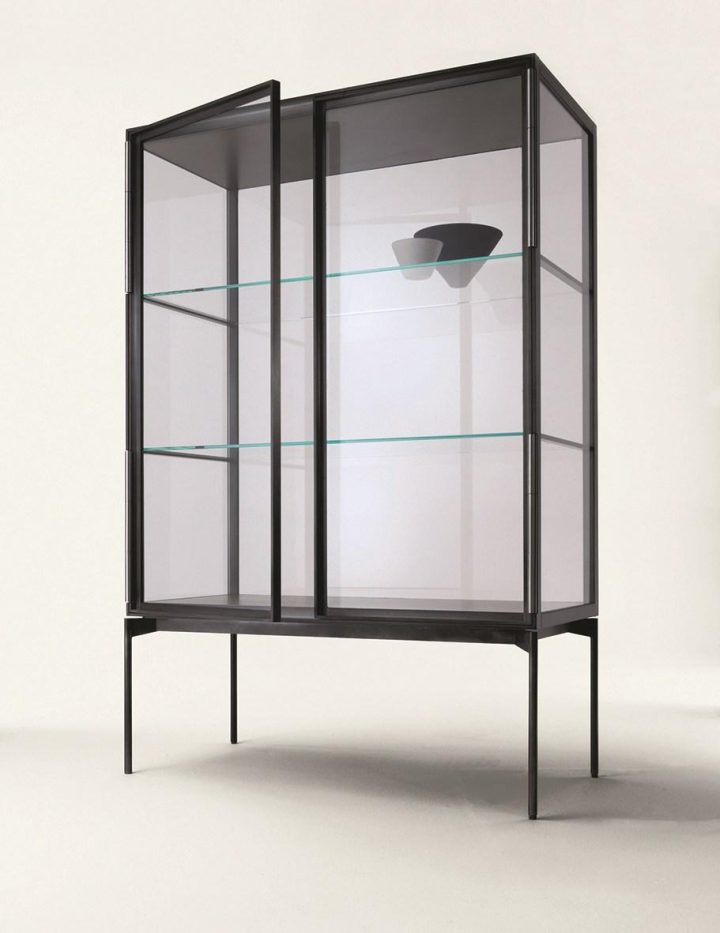 Galerist Display Cabinet, Lema