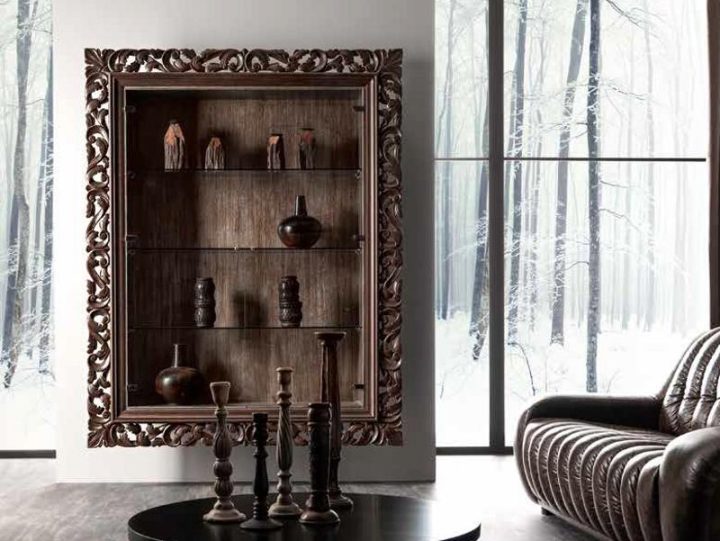 Gaston Display Cabinet, Corte Zari