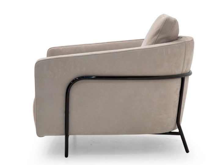 Giulia Armchair, Formitalia