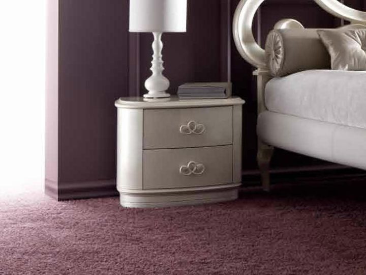 Giusy Bedside Table, Corte Zari