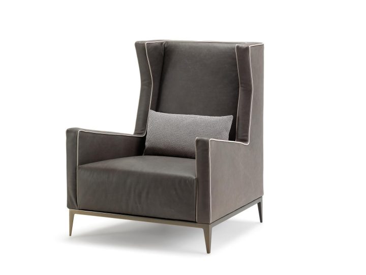 Goldfinger Armchair, Arketipo