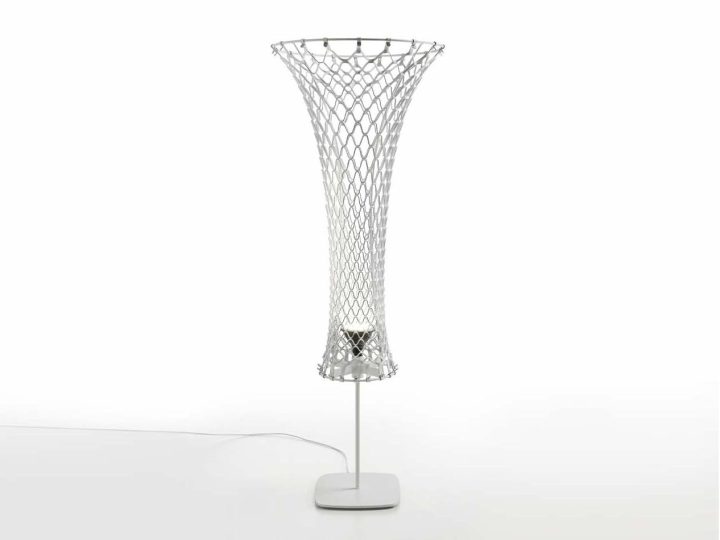 Guapa Floor Lamp, Midj