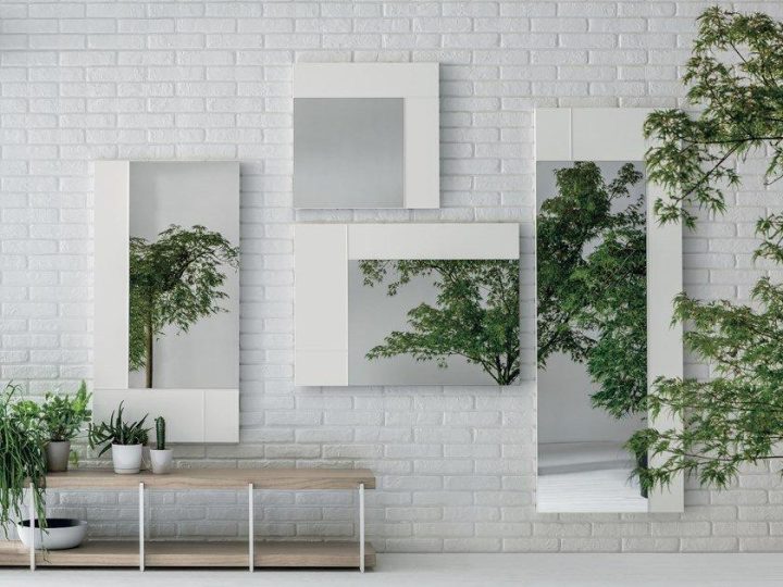Hashtag Mirror, Tomasella
