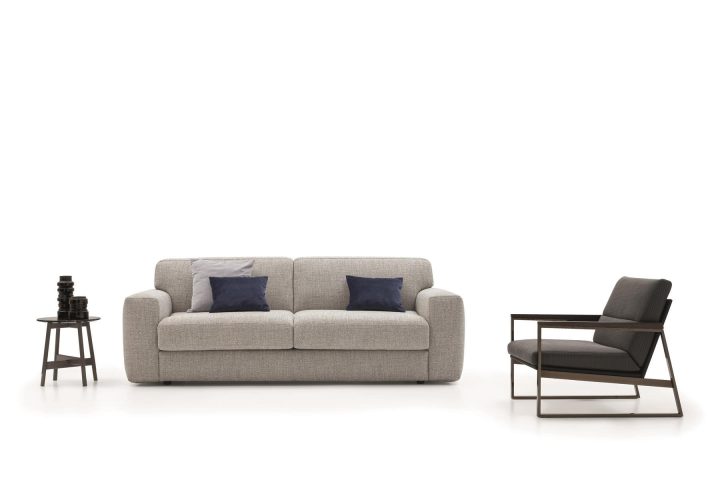 Isabel Sofa, Ditre Italia