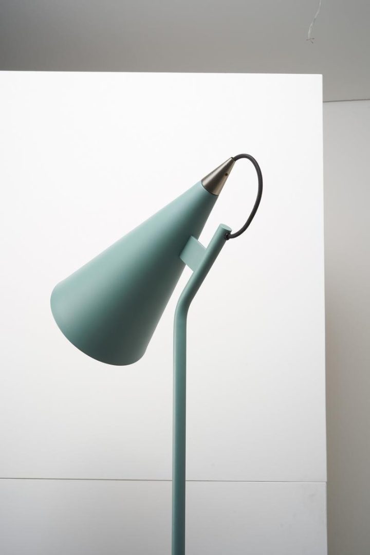 Jeena Floor Lamp, Zava