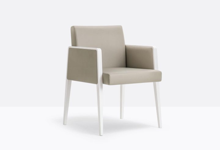 Jil 525 Easy Chair, Pedrali