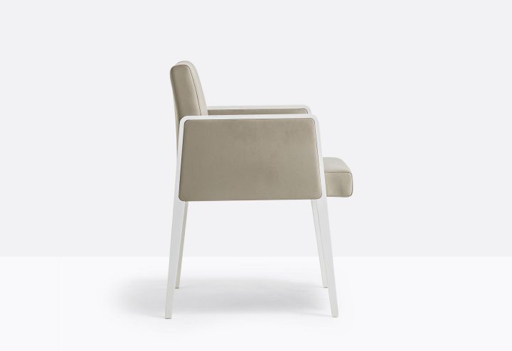 Jil 525 Easy Chair, Pedrali